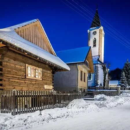Semesterbostad Drevenica Traditional Old Centre Zuberec