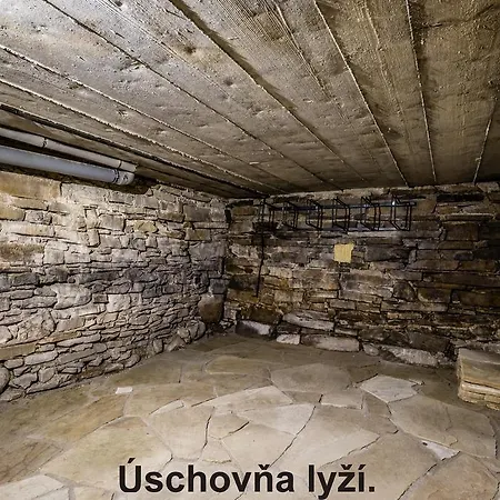 Vakantiehuis Drevenica Traditional Old Centre *