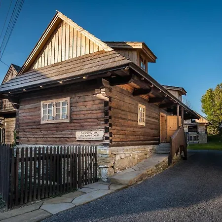 Semesterbostad Drevenica Traditional Old Centre *