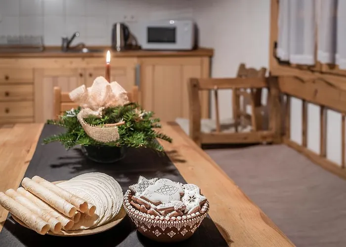 Drevenica By The Church Traditional Old Centre * Зуберец